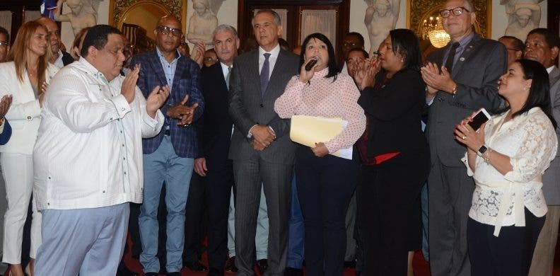 Los alcaldes fueron recibidos por Peralta y Gonzalo.