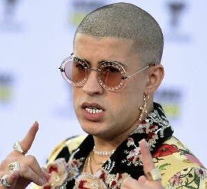 Bad Bunny actuará en gira  de Apple Music