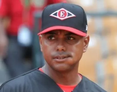 Escogido confirma a Felipe Alou Jr. y Francisco Contreras como  coaches