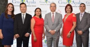 Cruz Ayala SRL auspicia conferencias científicas