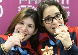 Aumí y Astrid brillan boliche de los Panam