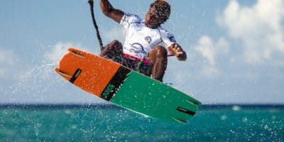 Dominicano Corniel gana  torneo mundial kitesurf