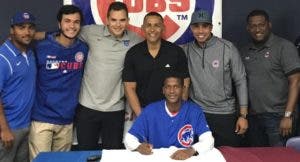 Kevin Madé, quien pactó por US$1.5 millones, con los ejecutivos de los Cubs.