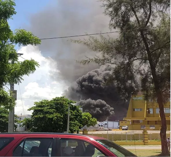 Incendio afecta a la Junta Central Electoral