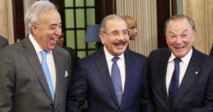 Por tercera vez empresarios visitan al presidente Danilo Medina