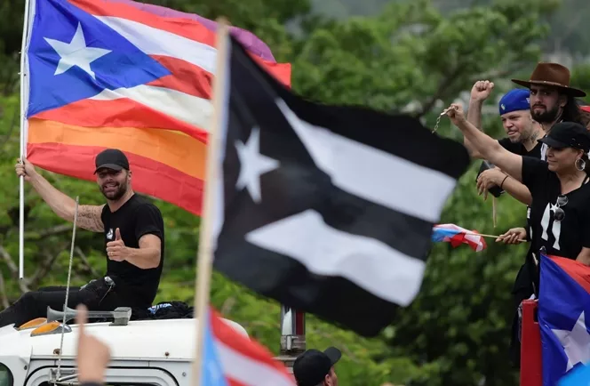 Ricky Martin, Bad Bunny, Residente y otros artistas puertorriqueños asisten a segunda macromanifestación contra Rosselló