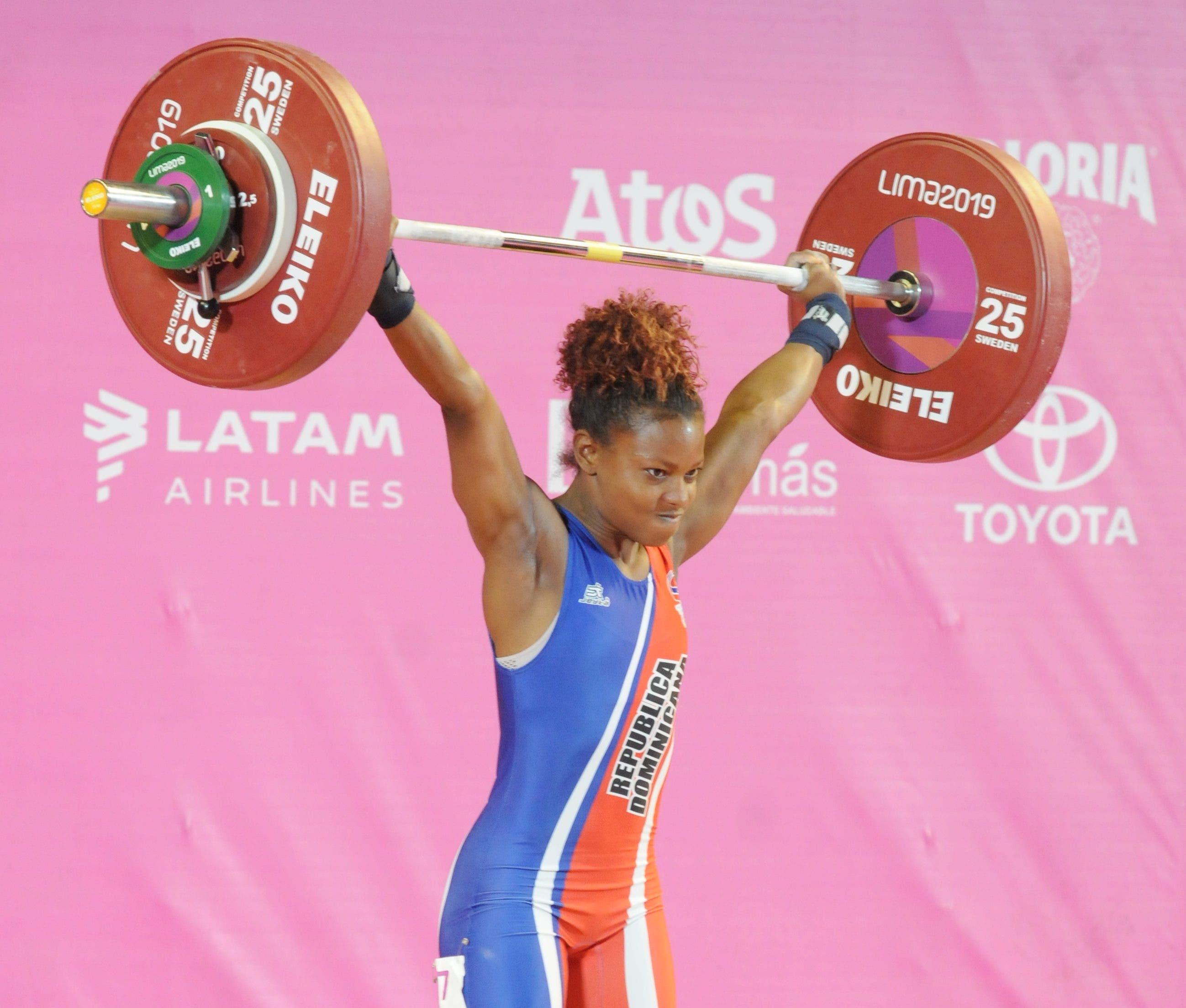 Beatriz Pirón gana primera medalla de oro para RD tras imponer récord panamericano en modalidad arranque con 87 kg