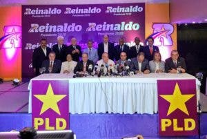 Reinaldo recibe apoyo de 15 senadores del PLD