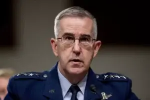 Acusan a general EEUU de agresión sexual