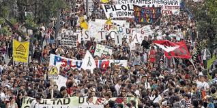 Educadores del sector público de Panamá van a huelga