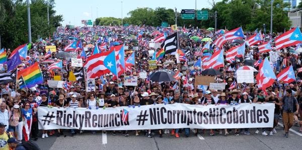 Puerto Rico: Comienza marcha multitudinaria para pedir la renuncia del gobernador Rosselló