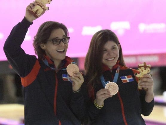 Aumí Guerra y Astrid Valiente obtienen bronce para RD en dobles femeninos boliche
