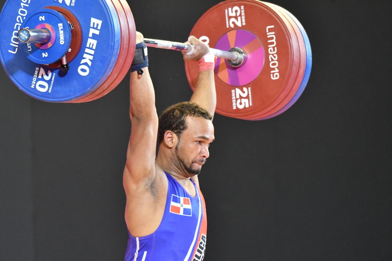 Dominicano Julio César Cedeño gana bronce en 75 kilos de pesas