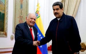 Nicolás Maduro se reúne en Caracas con el asesor de la UE para la crisis venezolana