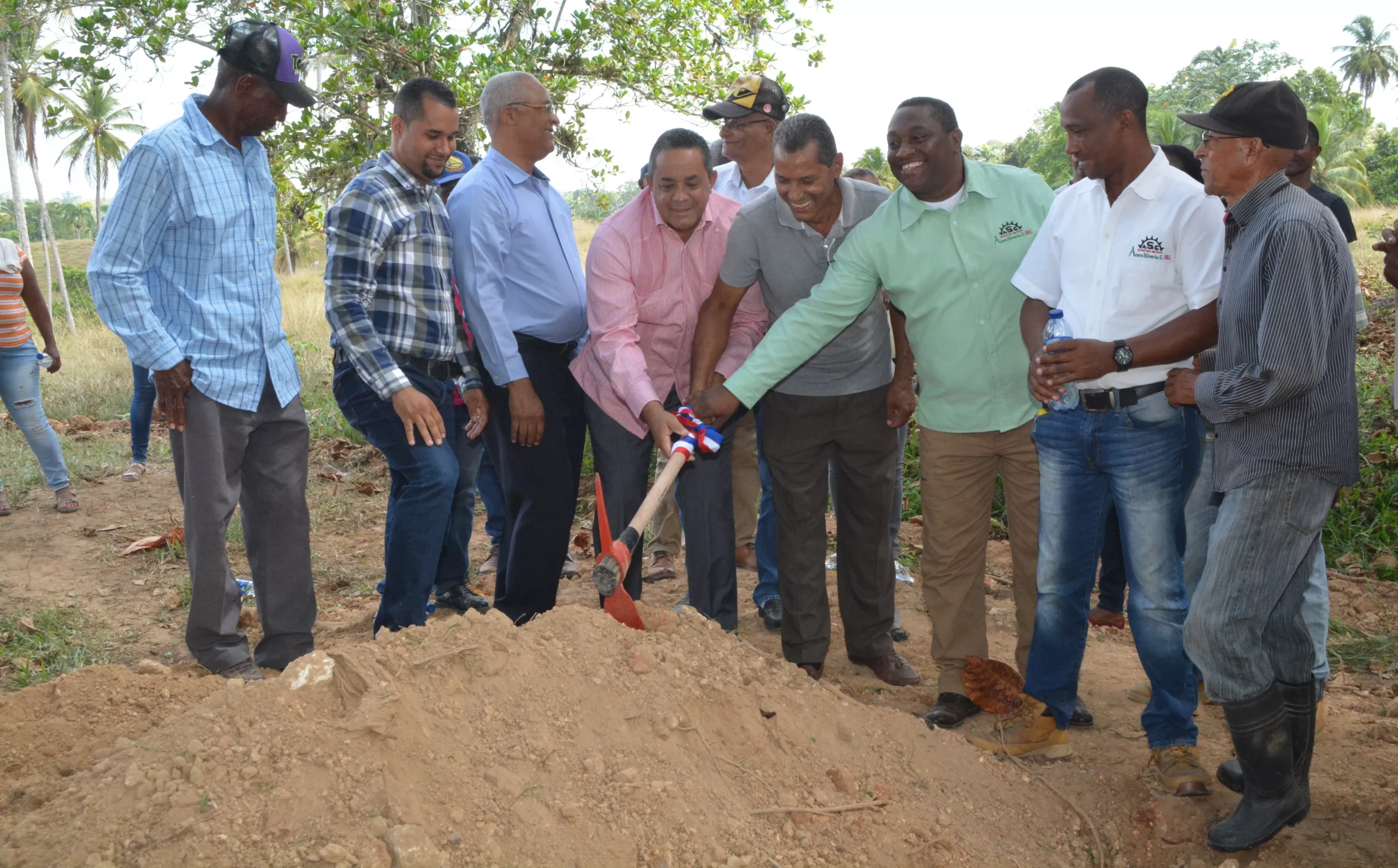 Gobierno inicia construcción de Centro de Acopio Cacao Orgánico en María Trinidad Sánchez