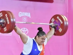 Verónica Saladín suma otra plata a República Dominicana con gran actuación en pesas de Perú