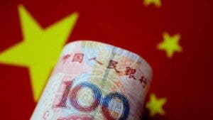 Qué significa que China deprecie el yuan a su nivel más bajo en 11 años (y cómo afecta a las economías latinoamericanas)