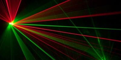 Por qué la invención del láser generó un conflicto que duró 30 años