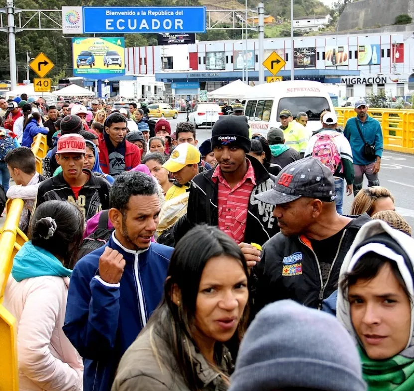 Ecuador cobrará visa humanitaria a venezolanos