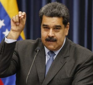 Maduro dice que está dispuesto a negociar directamente con EEUU, según diario