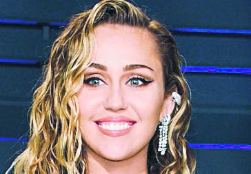 Miley Cyrus abriÃ³ su corazÃ³n y dijo no esconde nada.