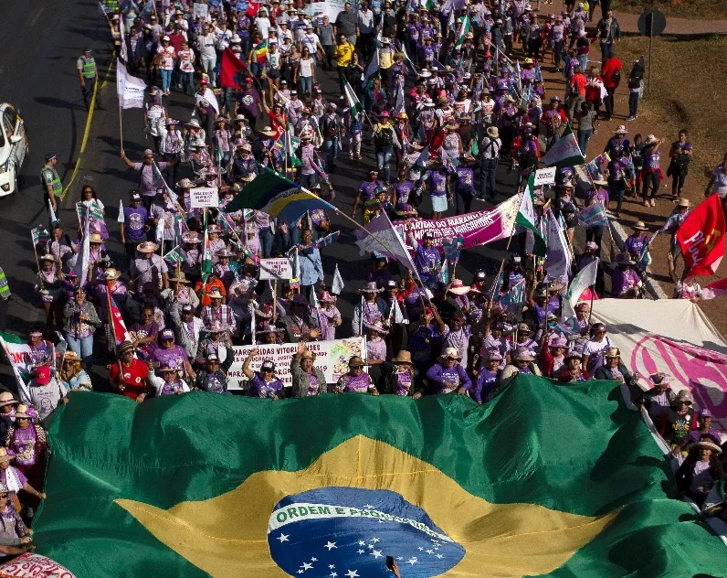 Mujeres hacen gran protesta contra Bolsonaro