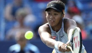 Osaka comienza defensa de título con triunfo cómodo frente a Bouzkova Flushing Meadows