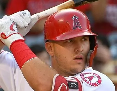 Mike Trout iguala mayor total jonrones en su carrera