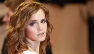 Emma Watson colabora en línea telefónica para mujeres que sufren acoso sexual