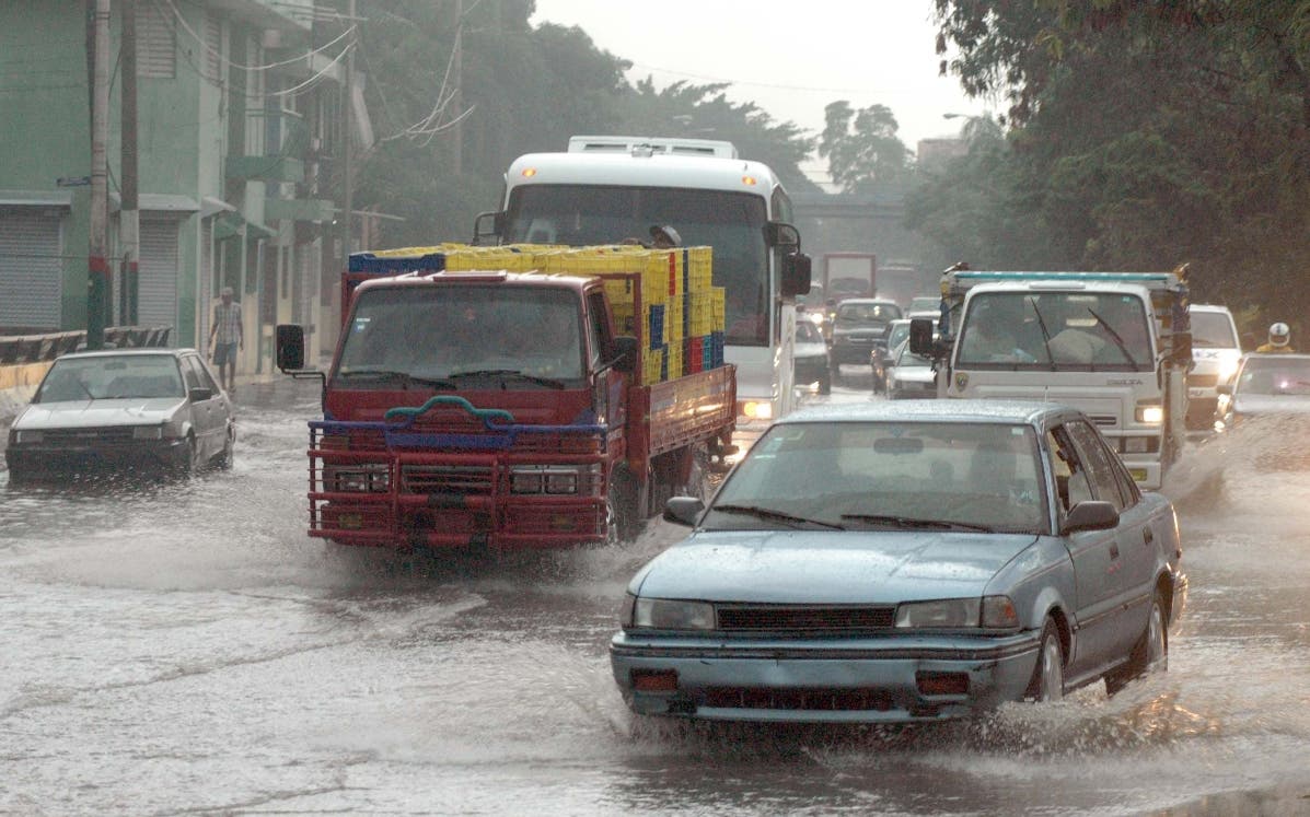 ¡Paraguas en mano! COE emite alerta verde para ocho provincias por vaguada