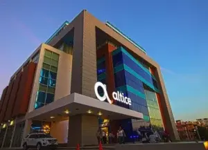 Altice anuncia posible interrupción en red móvil por mantenimiento