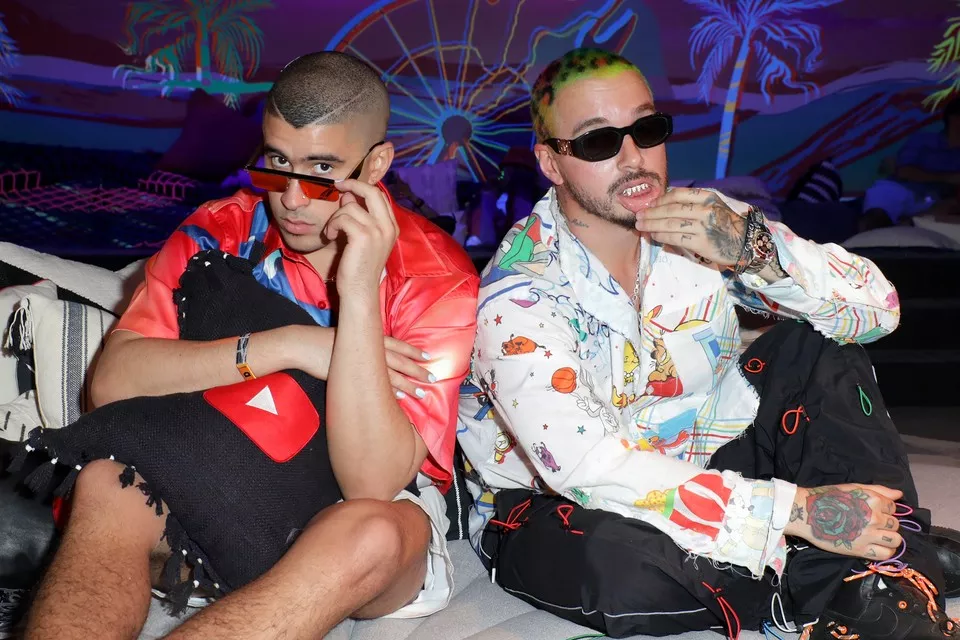 Bad Bunny y J Balvin publican nuevo video filmado en isla griega de Mykonos