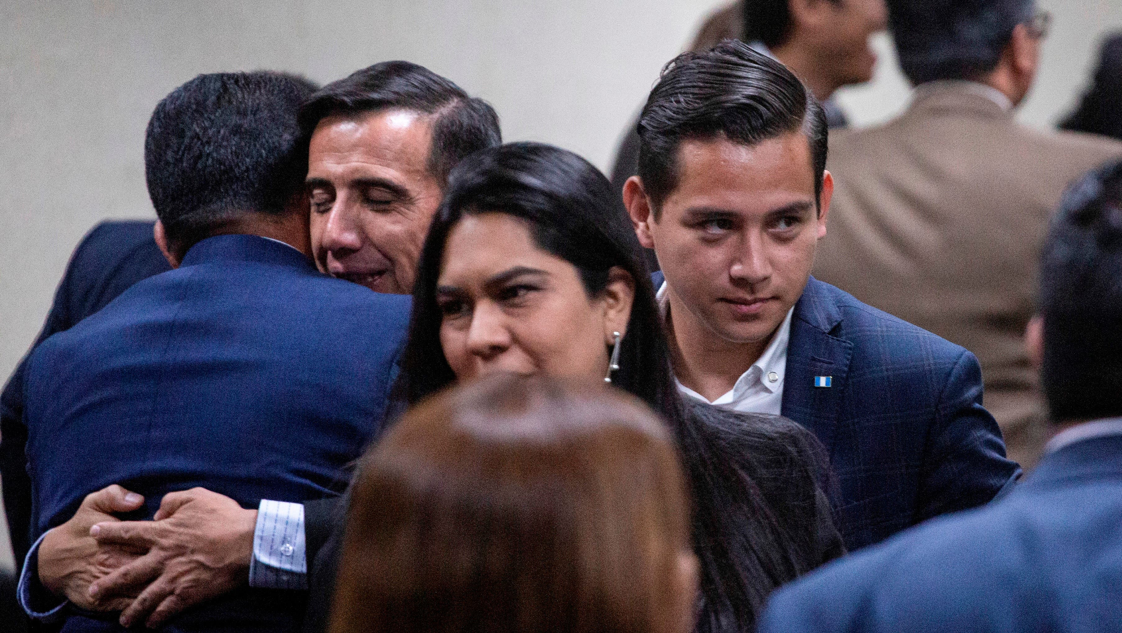 Absuelven al hijo y al hermano del presidente de Guatemala por caso de fraude
