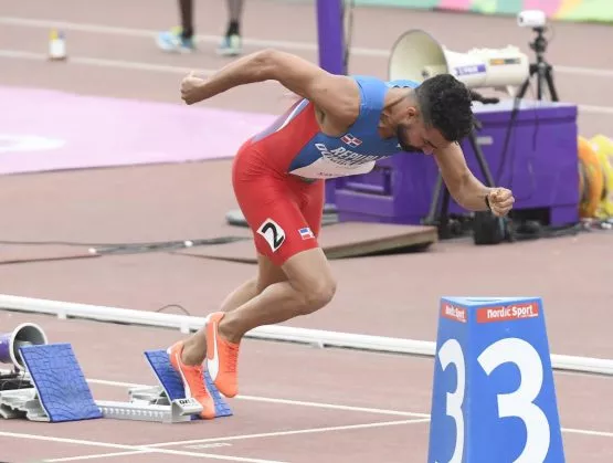 Luguelín Santos queda en séptimo lugar en final de atletismo 400 metros planos Panam