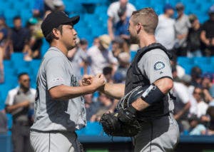 Yusei  Kikuchi lanza primera blanqueada y Marineros ganan