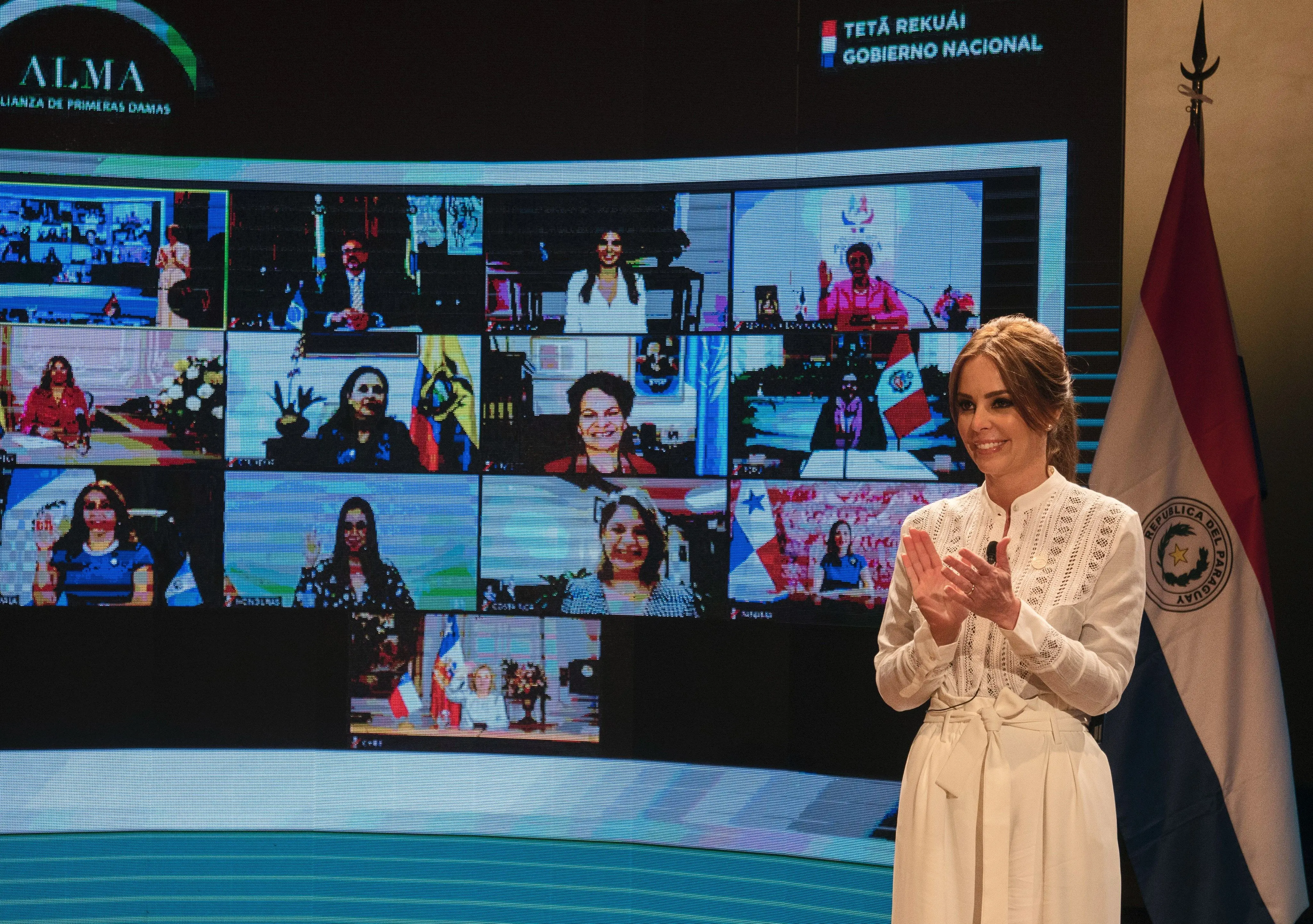 Primeras damas iberoamericanas se comprometen a impulsar proyectos sociales