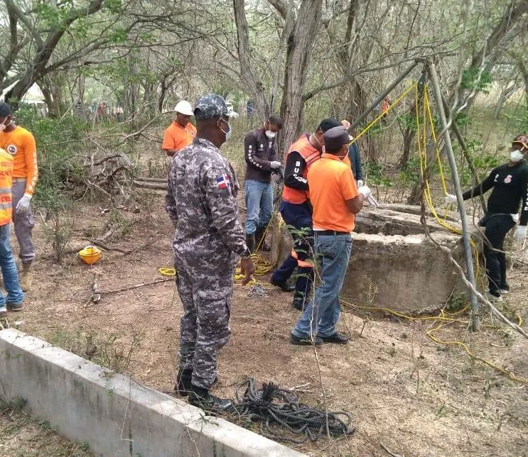 Hallan cadáver de un hombre en pozo en Guayubin