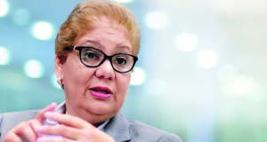 Mayra Melo: Programas de residencias médicas deben unificarse