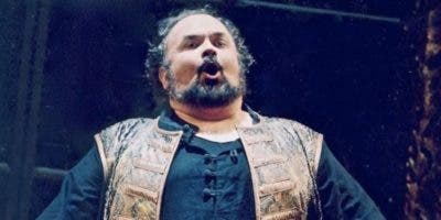 La muerte del tenor Francisco Casanova enluta sus seguidores