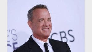 El actor Tom Hanks se convierte en el icono televisivo estadounidense Fred Rogers