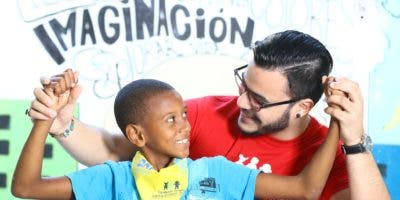 Salvar niños multiplica la felicidad del corazón