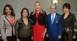 Club Rotario Santo Domingo Bella Vista recibe visita de gobernador