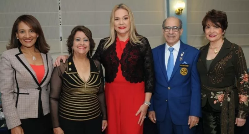 Club Rotario Santo Domingo Bella Vista recibe visita de gobernador