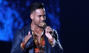 La“bestia” de Romeo Santos llenó MetLife con “Utopía”