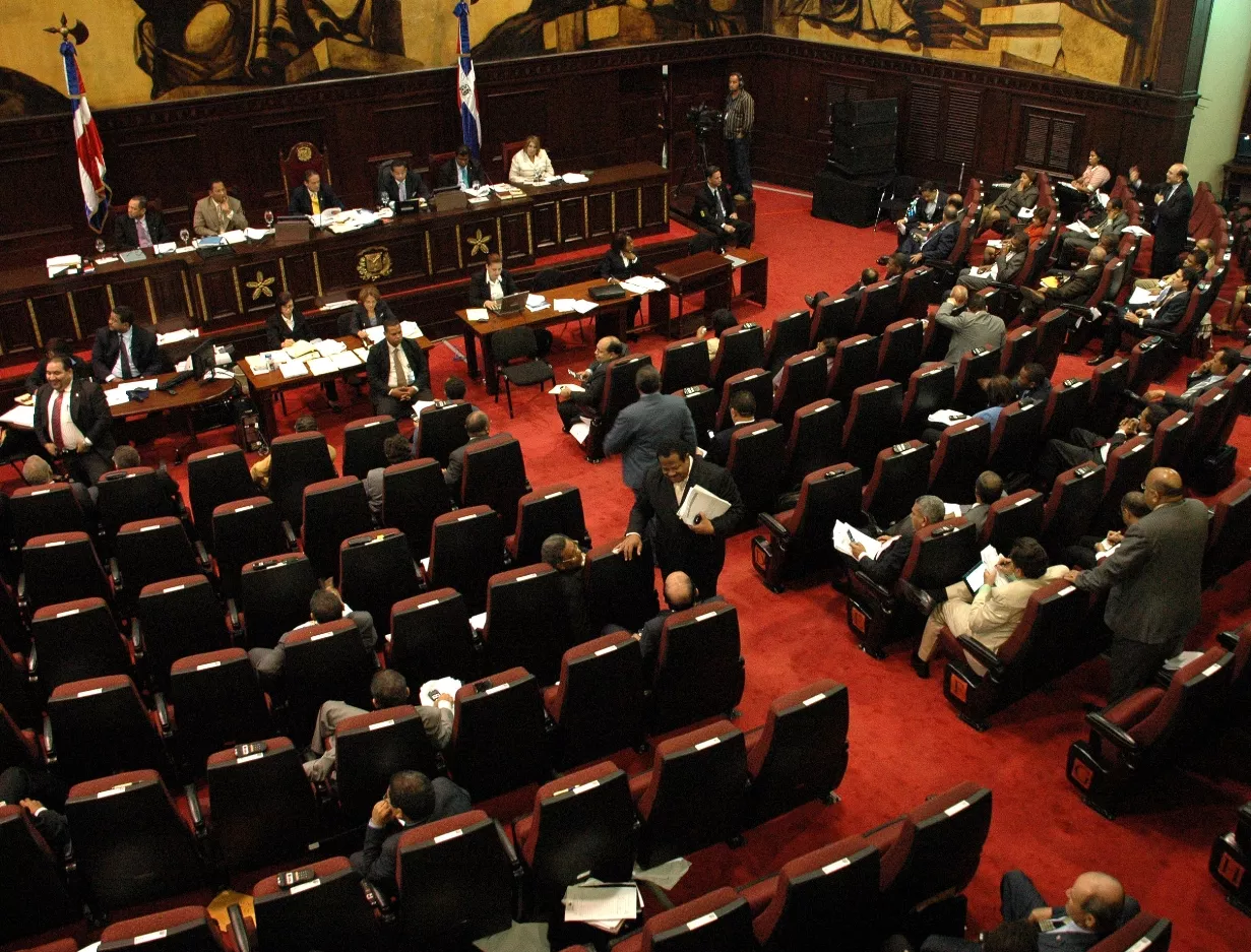 Una reforma constitucional gana terreno en la oposición