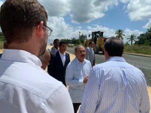 Presidente Medina supervisa avances construcción fase B tramo II de la Circunvalación Santo Domingo