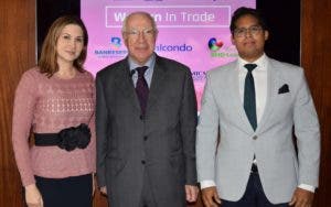 Exponen sobre liderazgo femenino en comercio y exportación