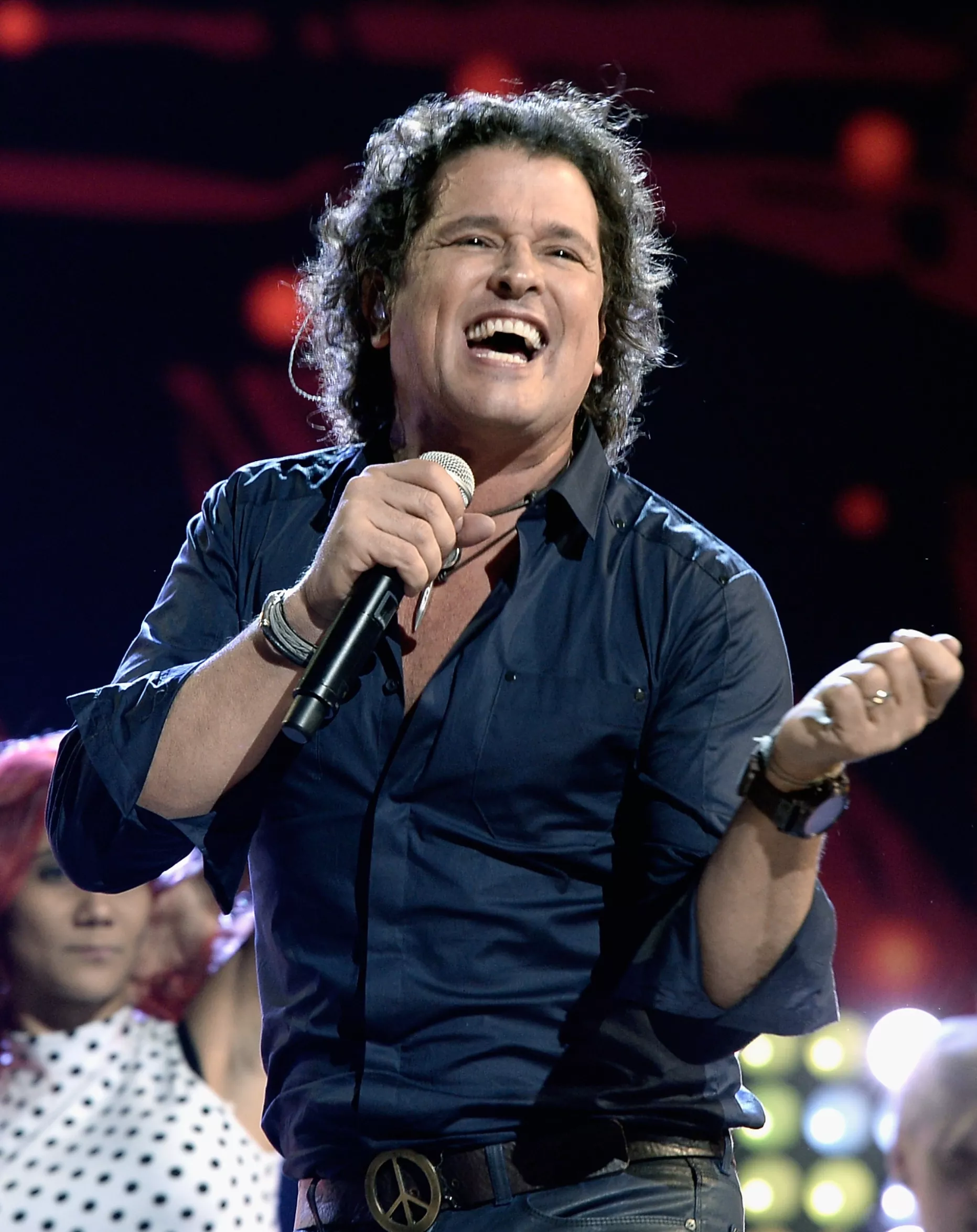 Carlos Vives retribuye a los “pueblos anfibios” que inspiraron su música