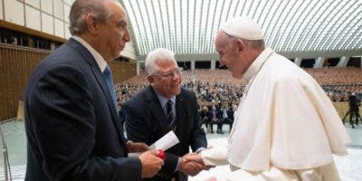 Doctor Ramón Tallaj es recibido por el Papa Francisco