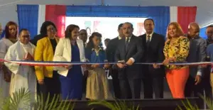 Presidente Danilo Medina entrega dos centros educativos en Santo Domingo Oeste